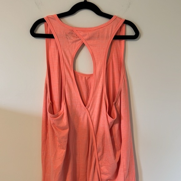 Tank top - Picture 3 of 3